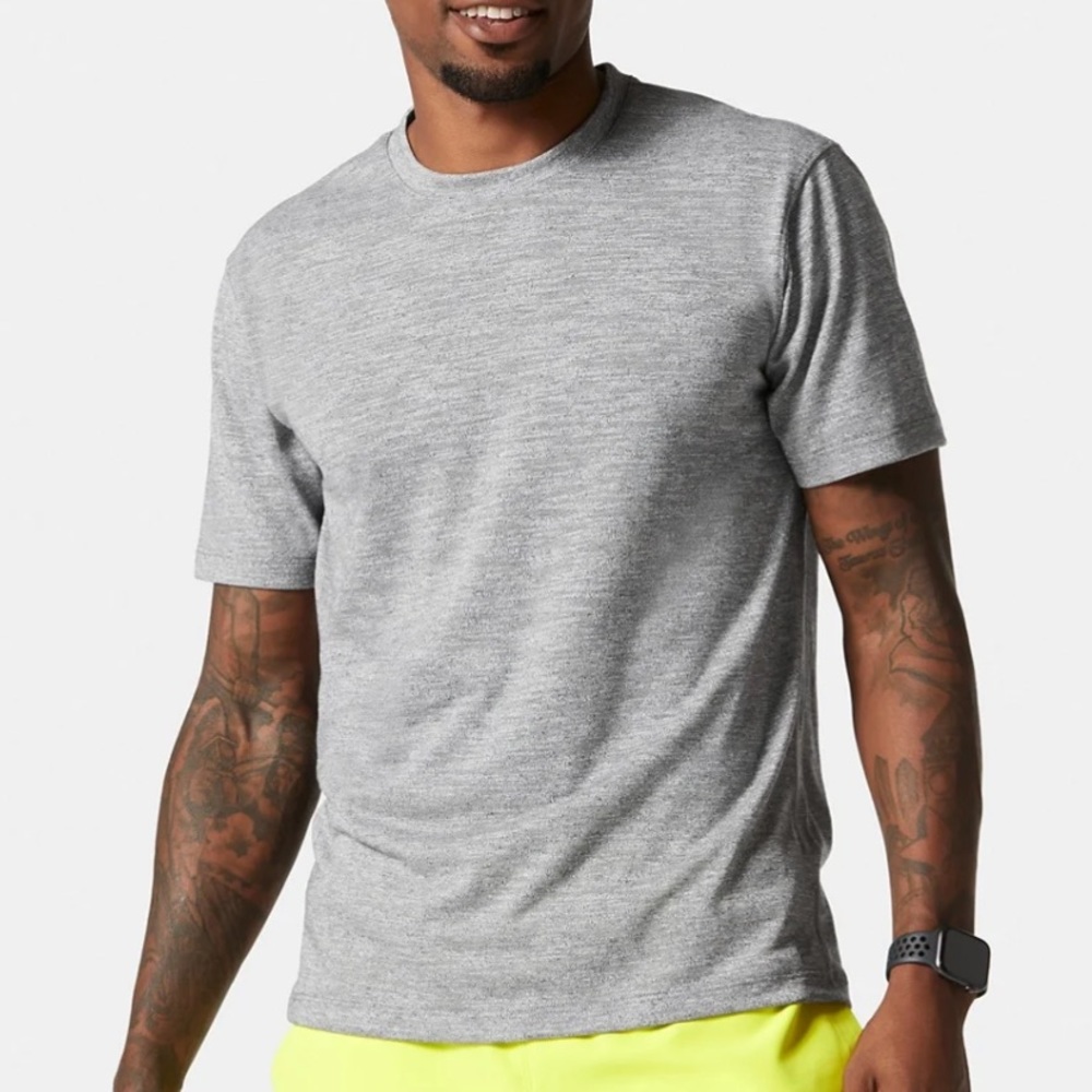 Mens Fabletics The Front Row Tee Shirt - Gray